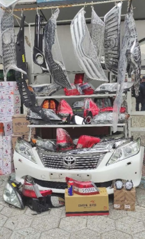 Фары на Toyota Prado 120